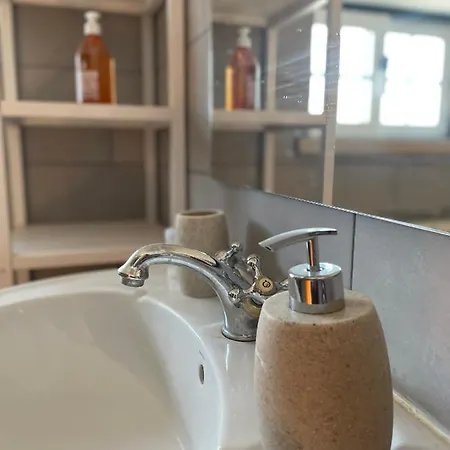 No Ceu - A Fully Private Flat In The Sky With Ocean View アパート *