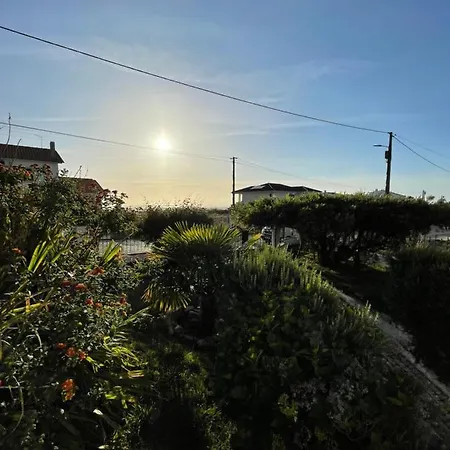 No Ceu - A Fully Private Flat In The Sky With Ocean View アパート アトウギア・ダ・バレイア