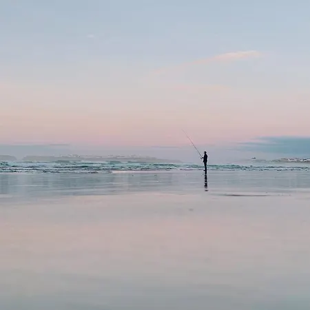 No Ceu - A Fully Private Flat In The Sky With Ocean View アパート アトウギア・ダ・バレイア