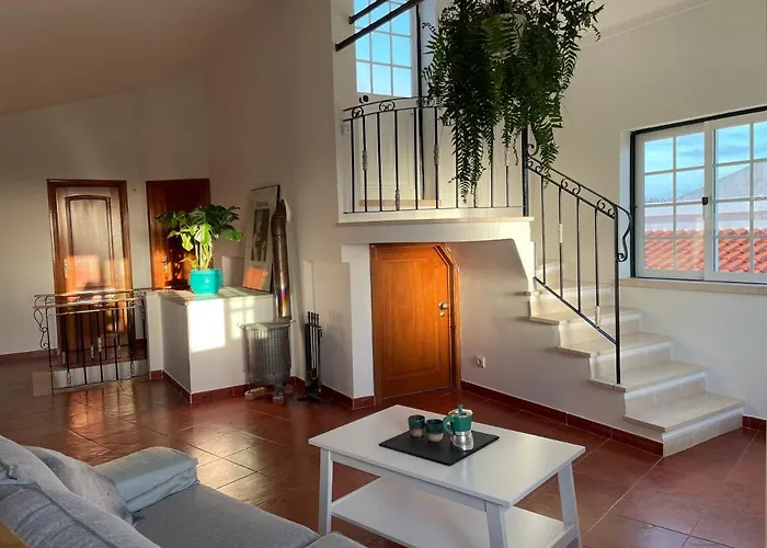 Апартаменты No Ceu - A Fully Private Flat In The Sky With Ocean View Атогиа-да-Балейя